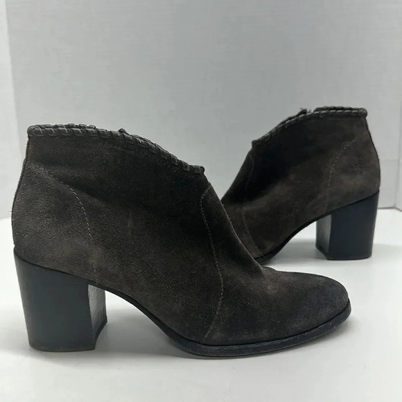 Frye Nora Zip Short Suede High Heeled Ankle Boots Dark Brown Size 8 - Picture 1 of 12